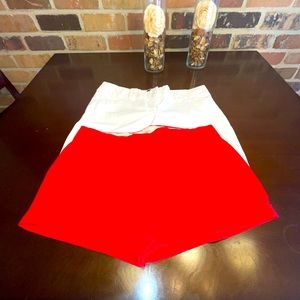 🦋Bundle Alert (2) Pairs of Summer Shorts, Size 10 (34”)